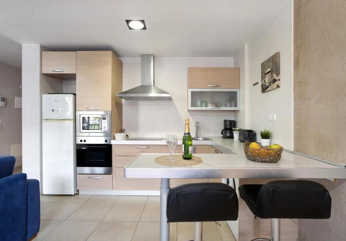 Island 77 Apartment *